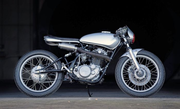 Yamaha SR500 custom cafe racer &ldquo;The Lightning&rdquo; bikinan Old Empire Motorcycles, dilansir oleh Thebikeshed.cc