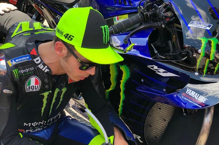 Valentino Rossi sedang bersiap untuk menjalani start pada balapan MotoGP Italia 2019.