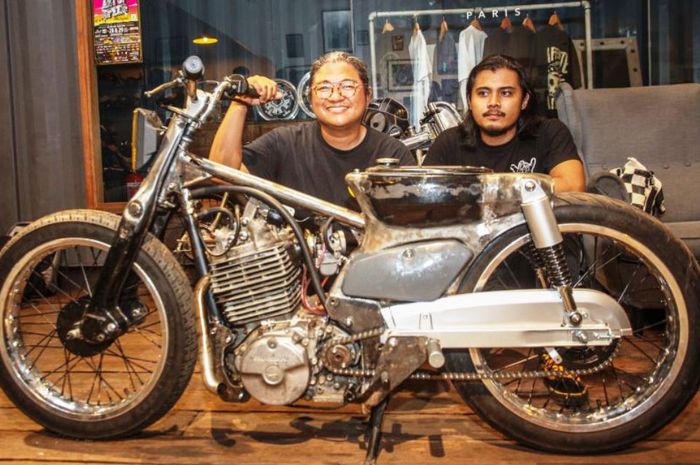 Honda C70 bermesin 600 cc buatan Irwan Mohd dari FNG Works