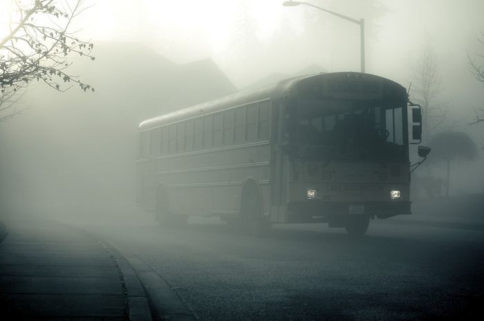 Ilustrasi bus hantu