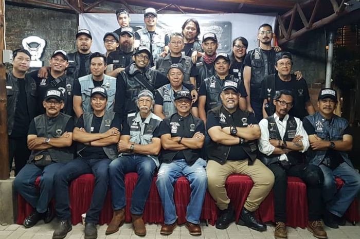 Indro Warkop bersama rekan-rekan Black Angels MC