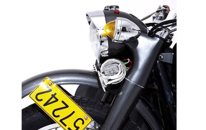 Kinclong plus klimis, bahkan klakson baru pun ikut dipilih warna senada