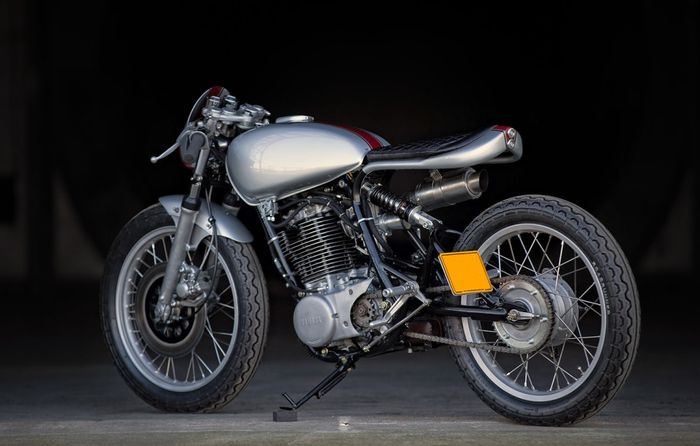 Yamaha SR500 custom cafe racer &ldquo;The Lightning&rdquo; bikinan Old Empire Motorcycles, dilansir oleh Thebikeshed.cc