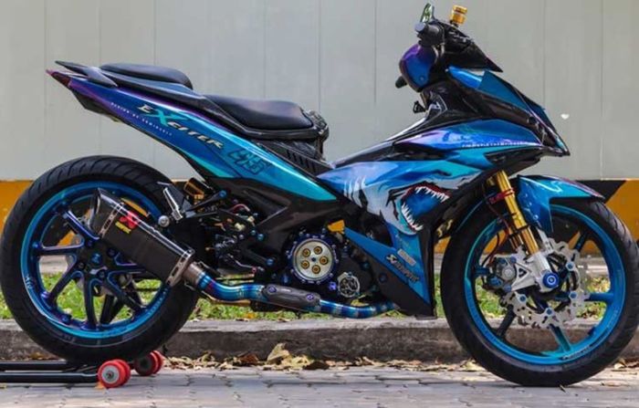 Yamaha Exciter 150 (Yamaha MX-King) berbatok kepala Yamaha Aerox