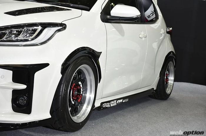 Tampilan samping modifikasi Toyota GR Yaris garapan Vary Valiant