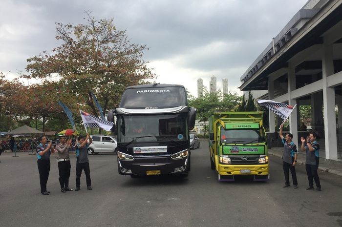 Hino gelar kompetisi safety driving buat sopir truk dan bus