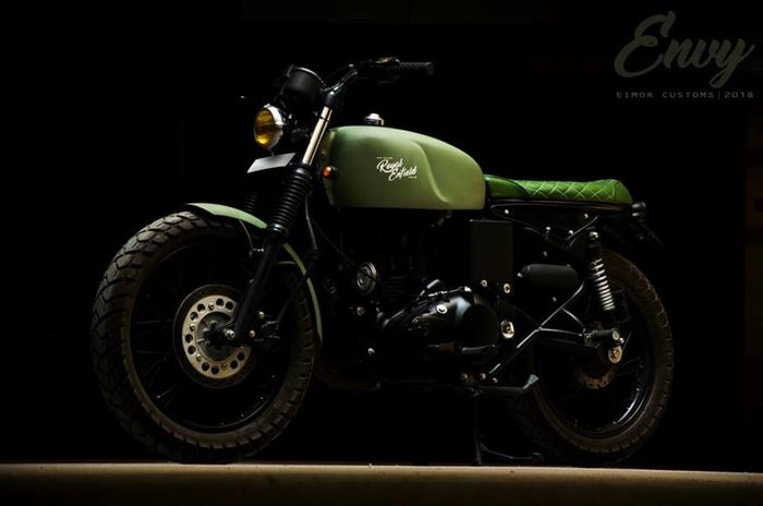 Royal Enfield Classic 350 caf&eacute; racer &ldquo;Envy&rdquo; garapan Eimor Customs