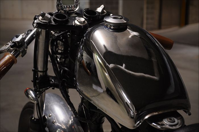 Yamaha SR500 1985 custom cafe racer besutan Mark Hawwa