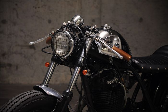 Yamaha SR500 1985 custom cafe racer besutan Mark Hawwa