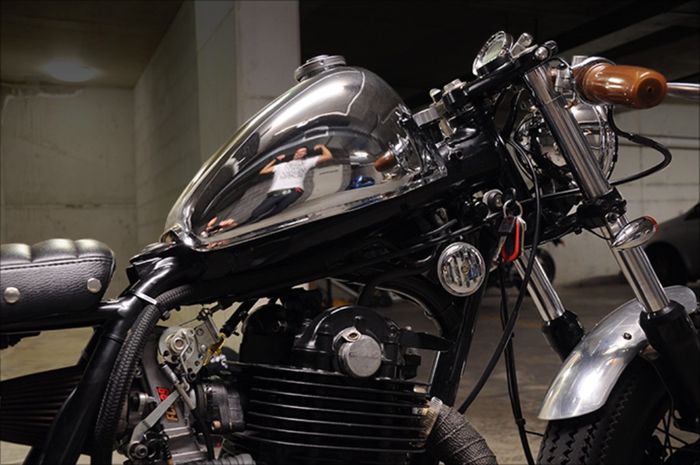 Yamaha SR500 1985 custom cafe racer besutan Mark Hawwa