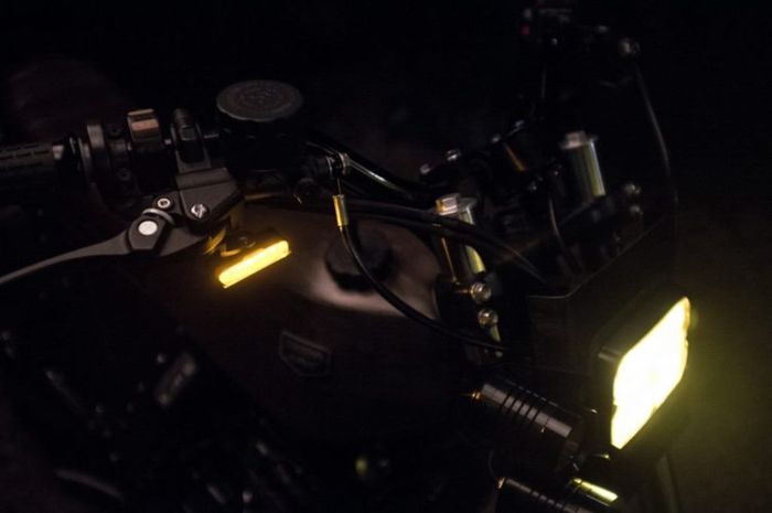 Tampilan panel Depan Honda NX650 garapan Gilles Kergadallan