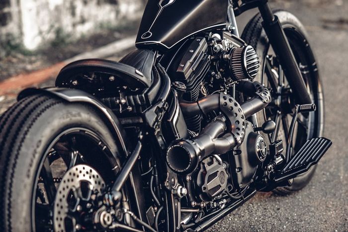 Oprekan pada penampilan mesin ada open filter dan knalpot custom