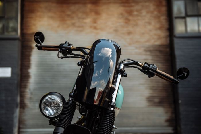 Yamaha SR250 custom brat style dari Greasers Garage, dilansir oleh Bikebound.com