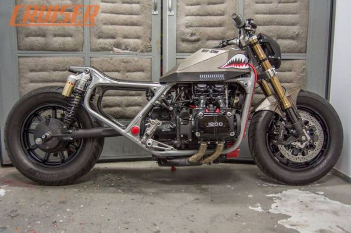 Honda Gold Wing 1200 custom street tracker milik Osmar Santanna