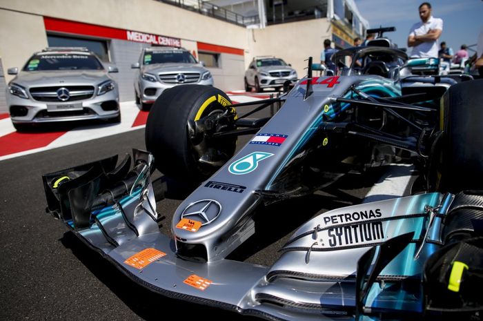 Mercedes akan pakai mesin lama atau baru untuk mobil Lewis Hamilton di GP F1 Prancis ini?