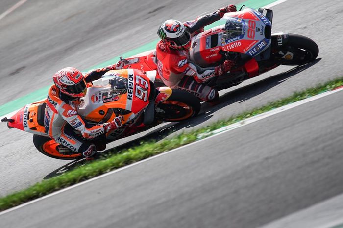 Duel Jorge lorenzo dengan Marc Marquez