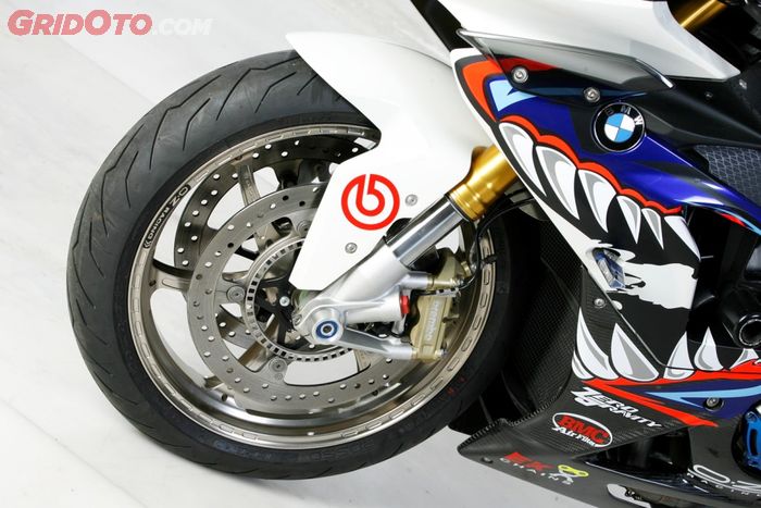 BMW S1000RR modifikasi dari One3 Motoshop