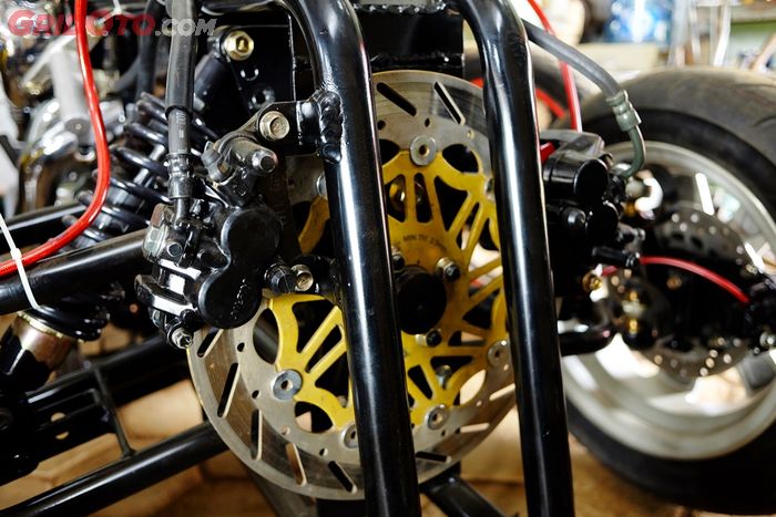 Tilting lock pada reverse trike buatan RWIN Development