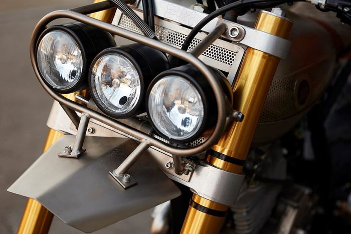 Honda XR650L kustom dari Classified Moto, dilansir oleh www.bikeexif.com