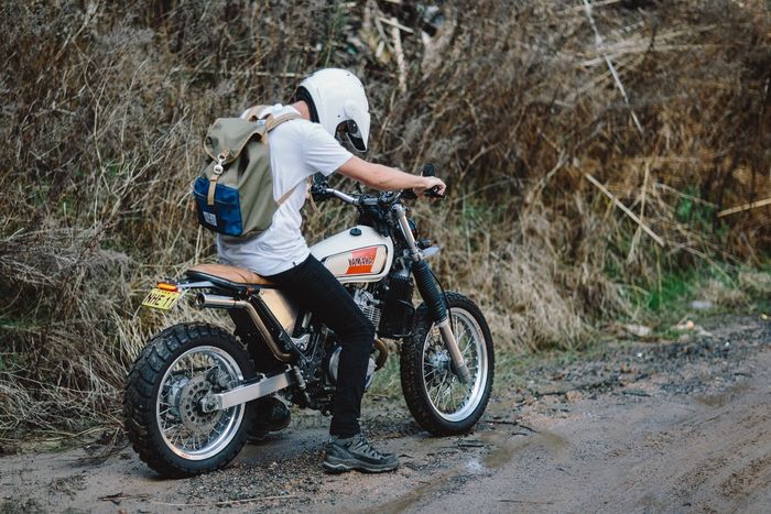 Suzuki DR650SE kustom scrambler bikinan Pat, dilansir oleh www.throttleroll.com