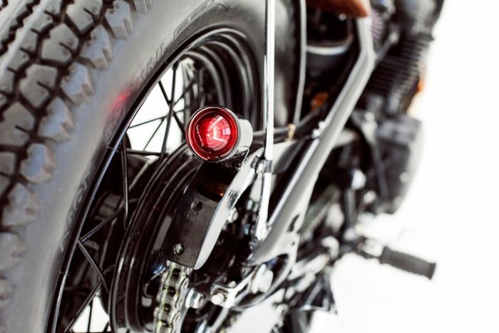 Triumph Thruxton kustom bobber dari Herencia Custom Garage, dilansir oleh www.herenciacustomgarage.com