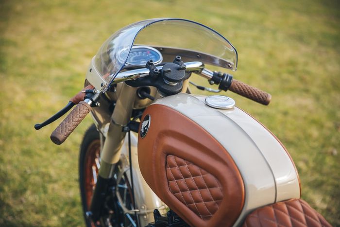 Honda CB160S 1966 kustom caf&eacute; racer dari Kick Start Garage, dilansir oleh www.returnofthecaferacers.