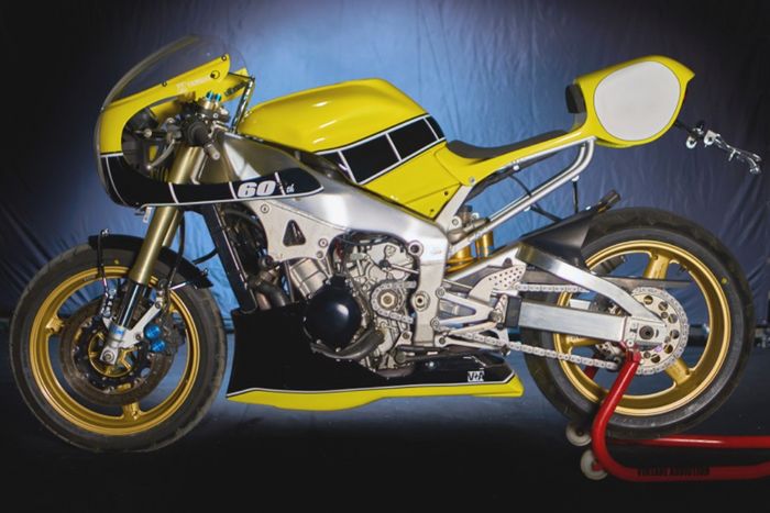 Yamaha R1 1998 cafe racer dari Vintage Addiction Crew, dilansir oleh www.BikeBound.com