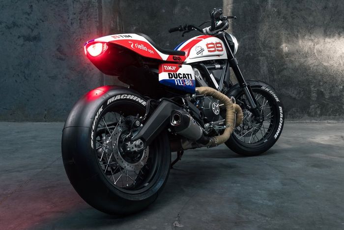 Ducati Scrambler &ldquo;Trackster&rdquo; besutan Skunk Machine