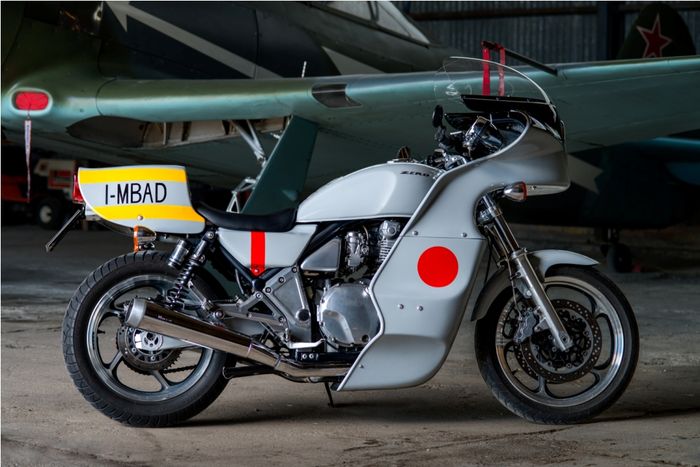 Kawasaki Zephyr 1100 &ldquo;Zero&rdquo; besutan OC Garage