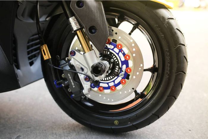 Rem dan kaki-kaki depan Yamaha Aerozx 155 besutan Murazaki Shop