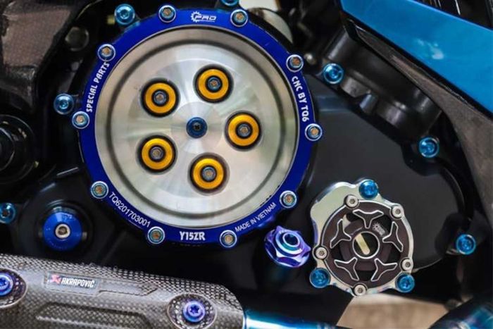 Tampilan blok mesin Yamaha Exciter 150 (MX King) besutan modifikator Vietnam