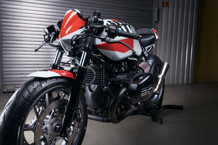 BMW R NineT Bridgstone EICMA Special  caf&eacute; racer garapan Diamond Atelier