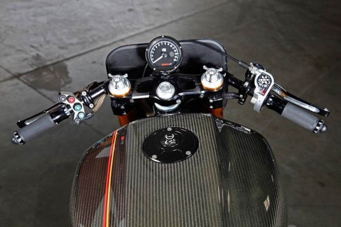 Honda CBX1000 custom cafe racer besutan Nick O&rsquo;Kane