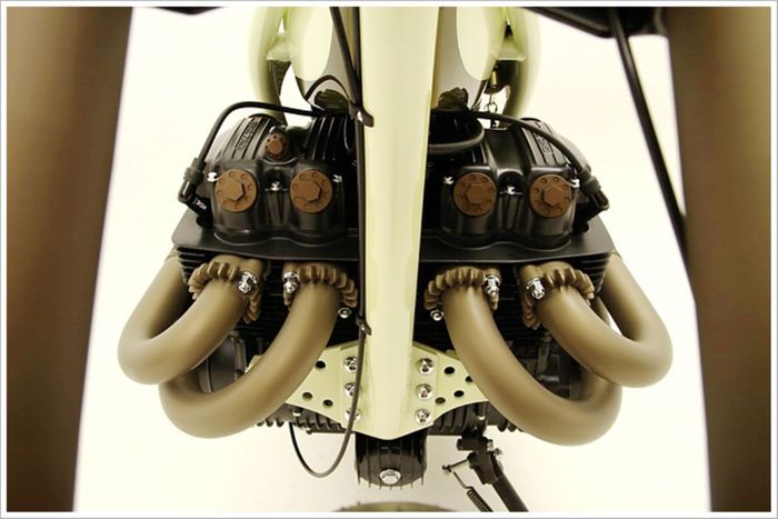 leher knalpot yang dibuat seksi dengan mengular langsung ke atas