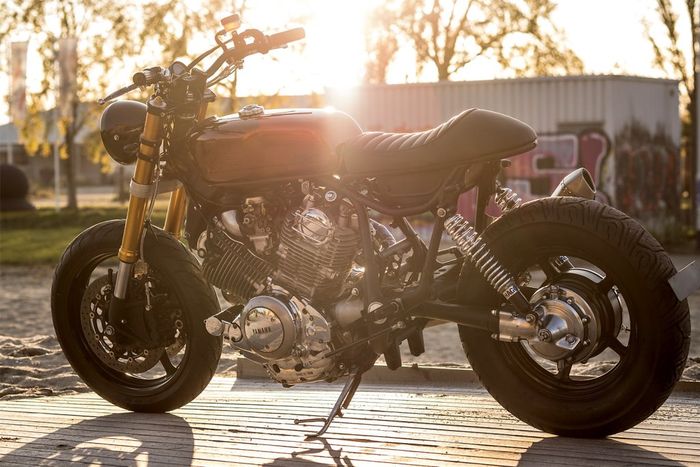 Yamaha Virago 1100 cafe tracker custom dari Moto Adonis