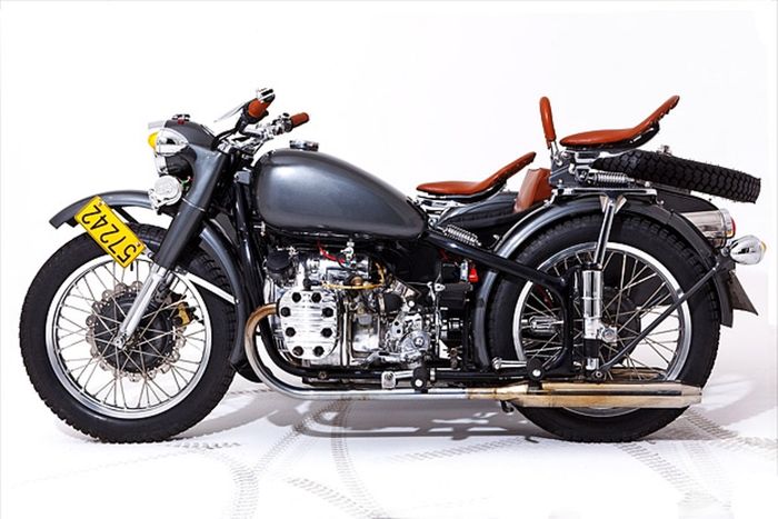 Chang Jiang 750 hasil restomod milik Thomas Cabrieres