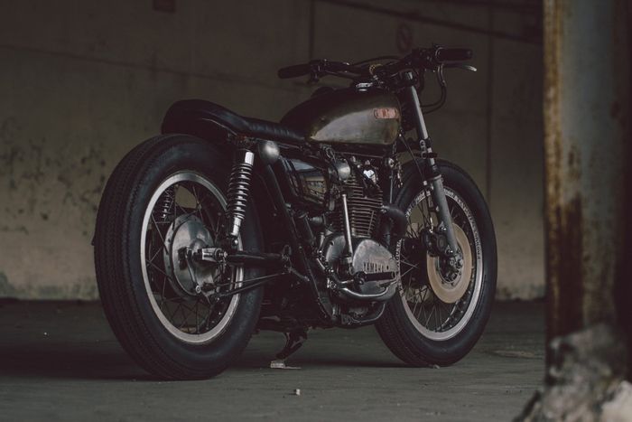 Joknya dibuat tipis udah gitu motornya juga ikut dibuat lebih ceper