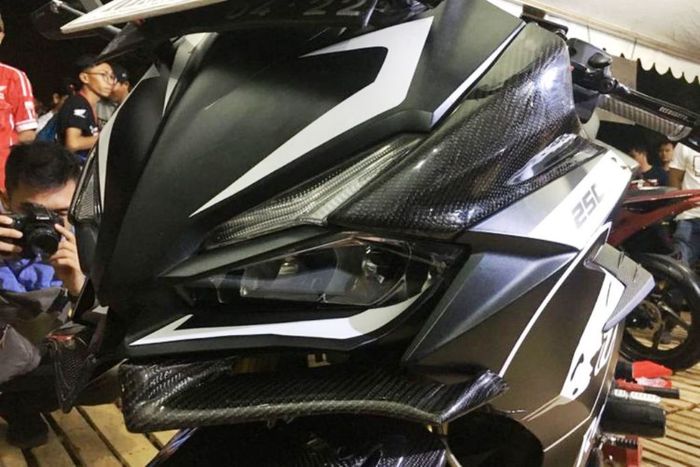 Alis tambahan bikin wajah CBR250RR makin galak