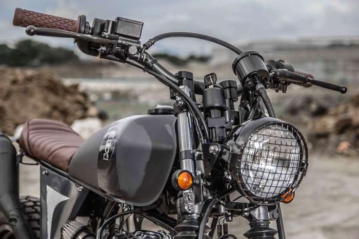 Tampang depan kelihatan banget siap buat diajak main tanah