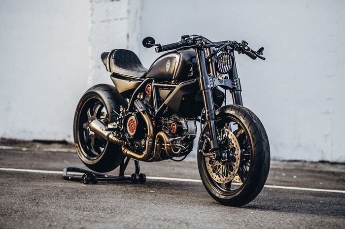 Ducati Scrambler &ldquo;Icon&rdquo; kustom cafe racer dari Rough Crafts, dilansir oleh Bikeexif.com