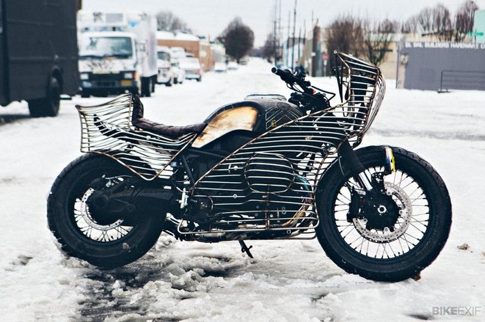 BMW R NineT custom &ldquo;Bosozoku-Chopper-Racer&rdquo; dari El Solitario, dilansir oleh Bikeexif.com