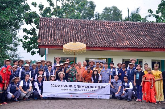 Hankook beri bantuan renovasi sekolah di Bekasi