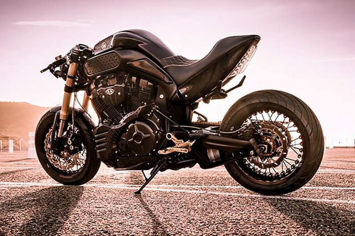 Yamaha MT-01 modif cafe fighter dari Kekedesign Artkustom