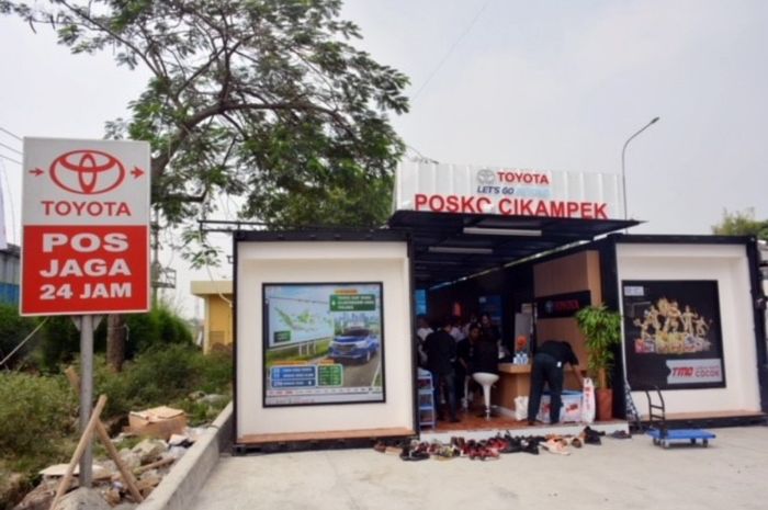 Salah satu Posko Siaga Toyota yang berada di jalur mudik