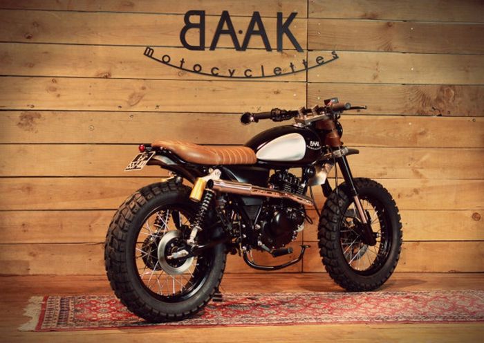 Mash 125 custom scrambler dari BAAK Motorcycles