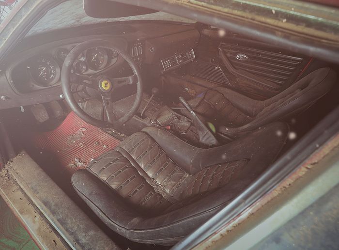 Bagian interior Ferrari 365 GTB/4 Daytona
