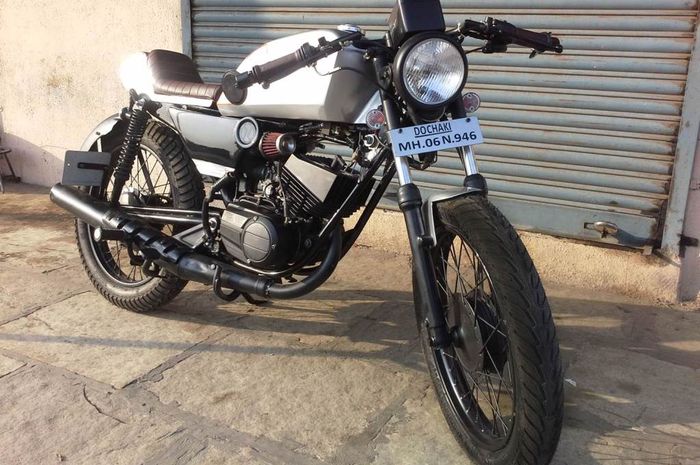 Yamaha RXZ custom cafe racer besutan Dochaki Design