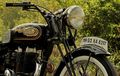 Lupa Umur, Royal Enfield Bullet Electra Disuruh Pakai Baju Leluhur