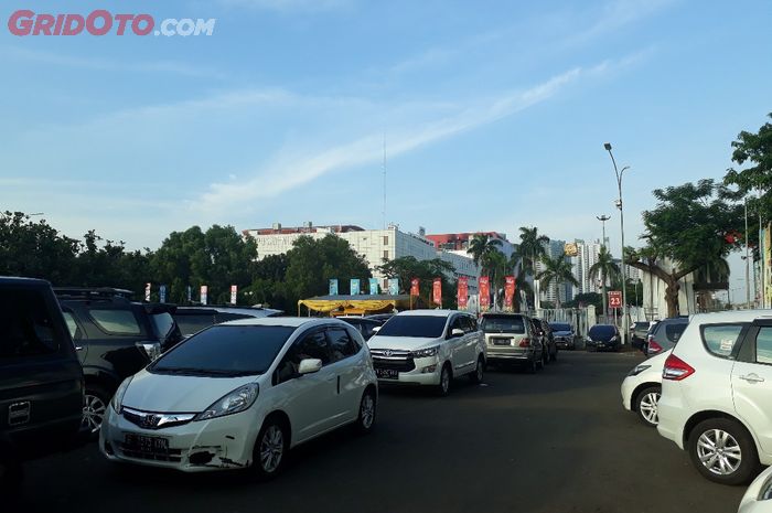 Sering Parkir Di Tempat Terbuka Ini 4 Cara Jaga Lapisan Cat Mobil Gridoto Com Sering Parkir Di Tempat Terbuka Ini 4 Cara Jaga Lapisan Cat Mobil Gridoto Com