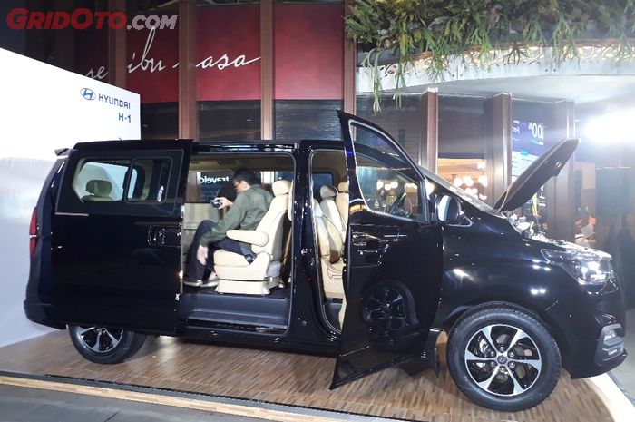 Hyundai H-1 2018 punya tampang interior dan eksterior yang berbeda